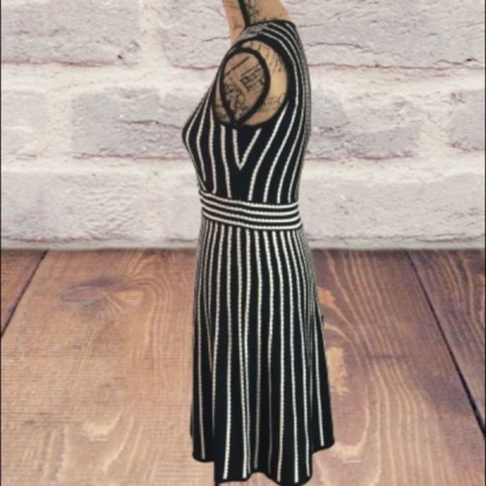 Calvin Klein swater dress size Small - Picture 4 of 4